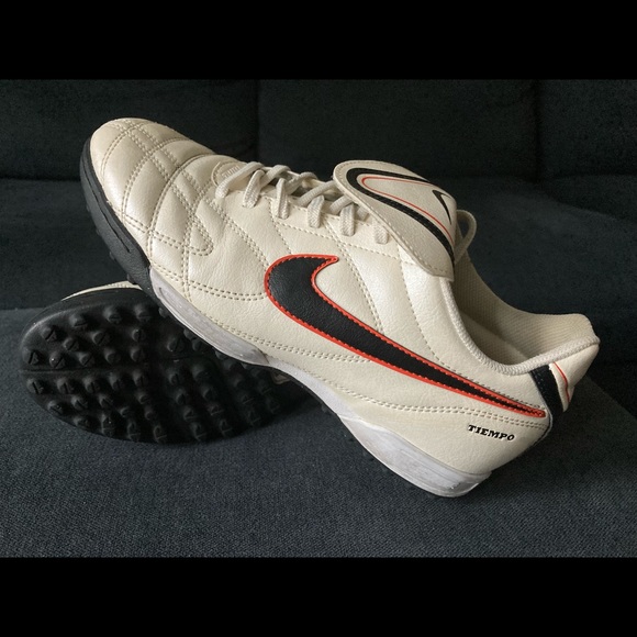 nike tiempo 2010